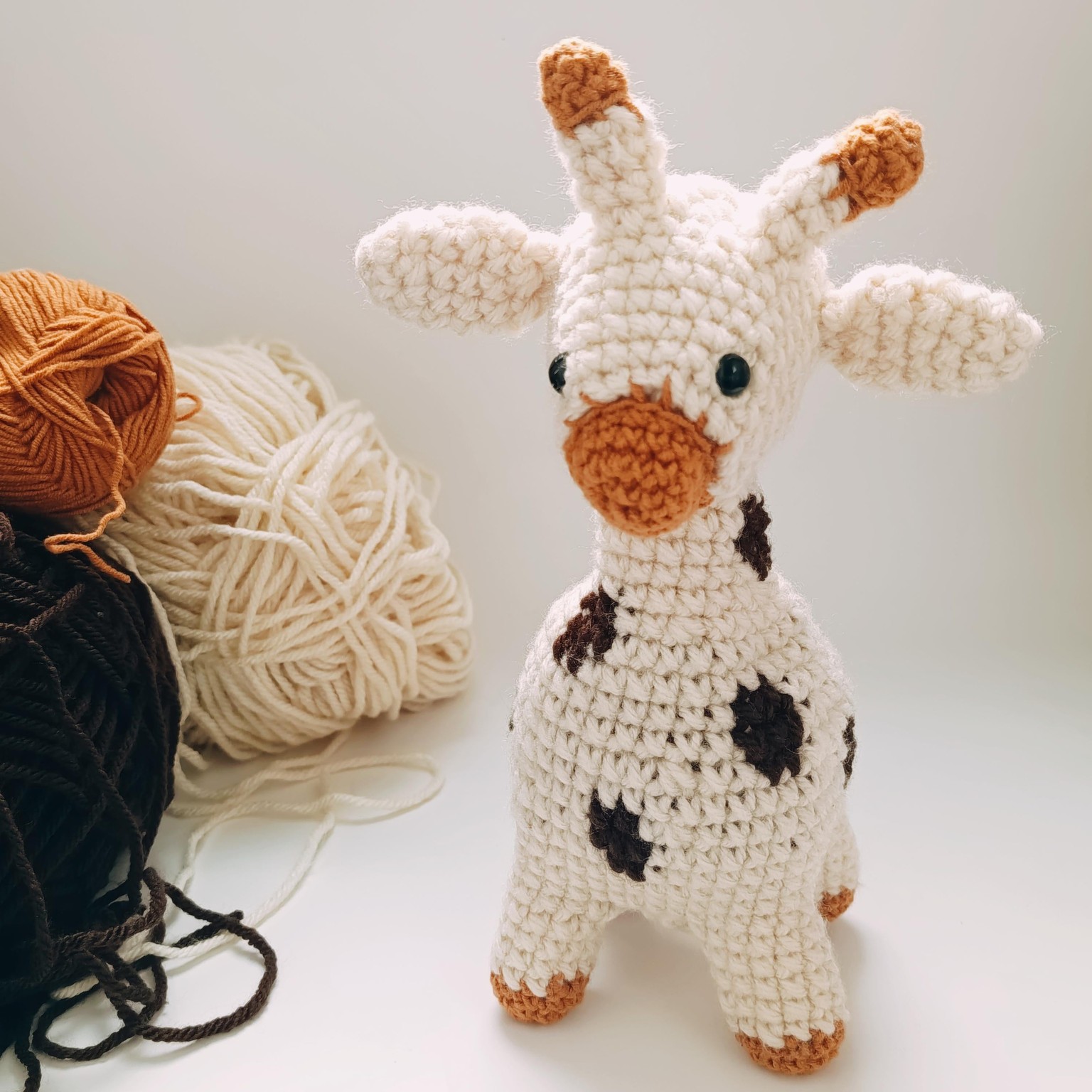 My first Amigurumi Giraffe, crocodile and flamingo, thanks Emilie, love your teaching! - image 5 - student project