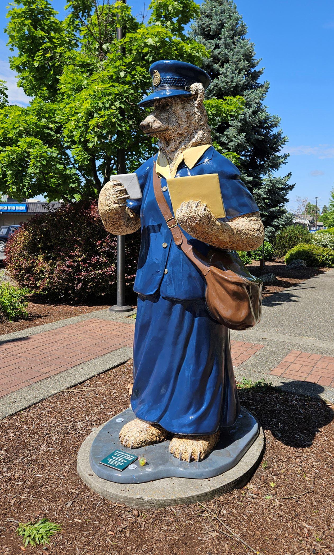 Roulin Bear - image 3 - student project