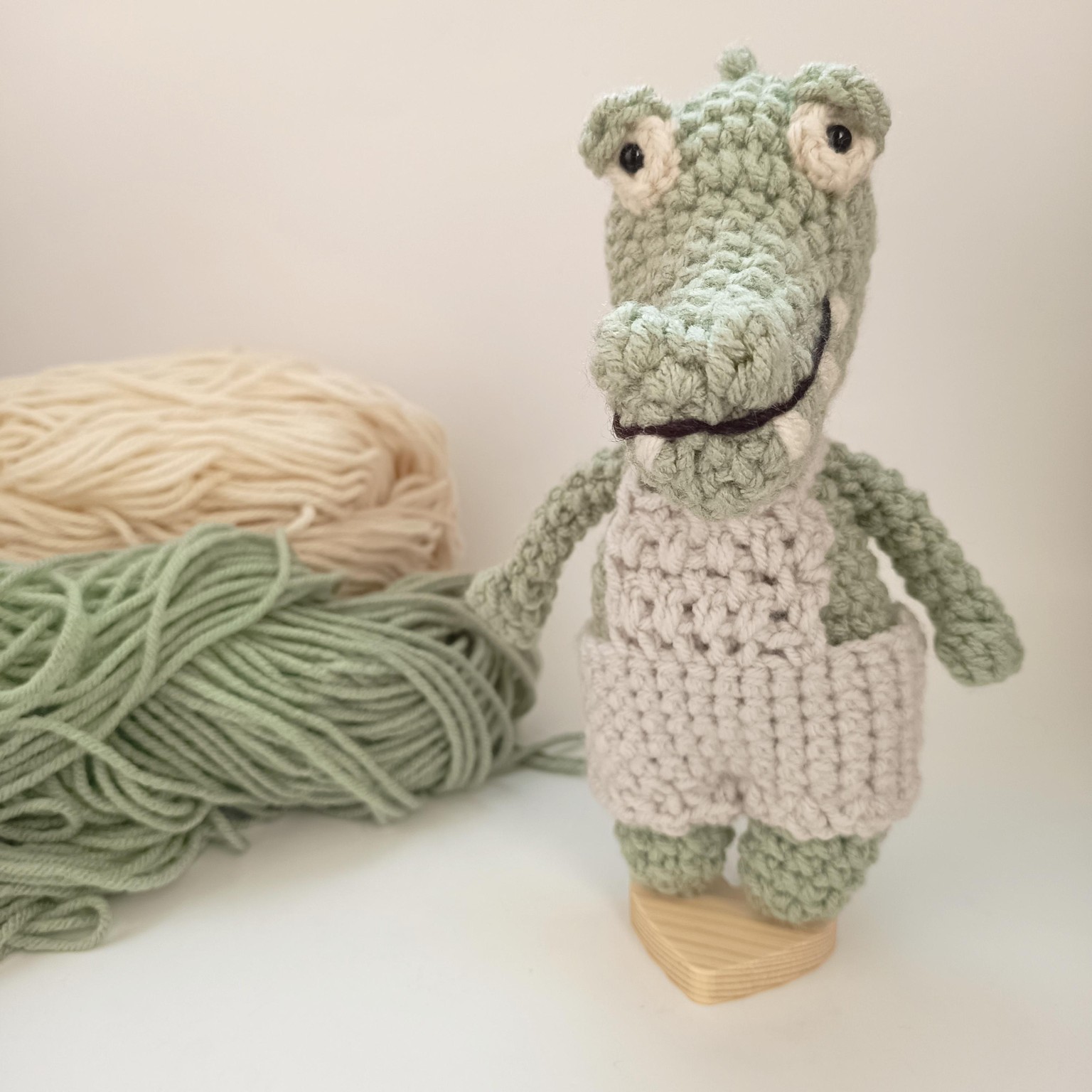 My first Amigurumi Giraffe, crocodile and flamingo, thanks Emilie, love your teaching! - image 2 - student project