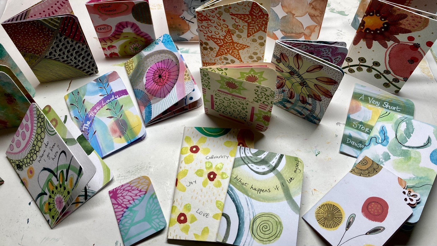 Tiny Art Journals - image 3 - student project