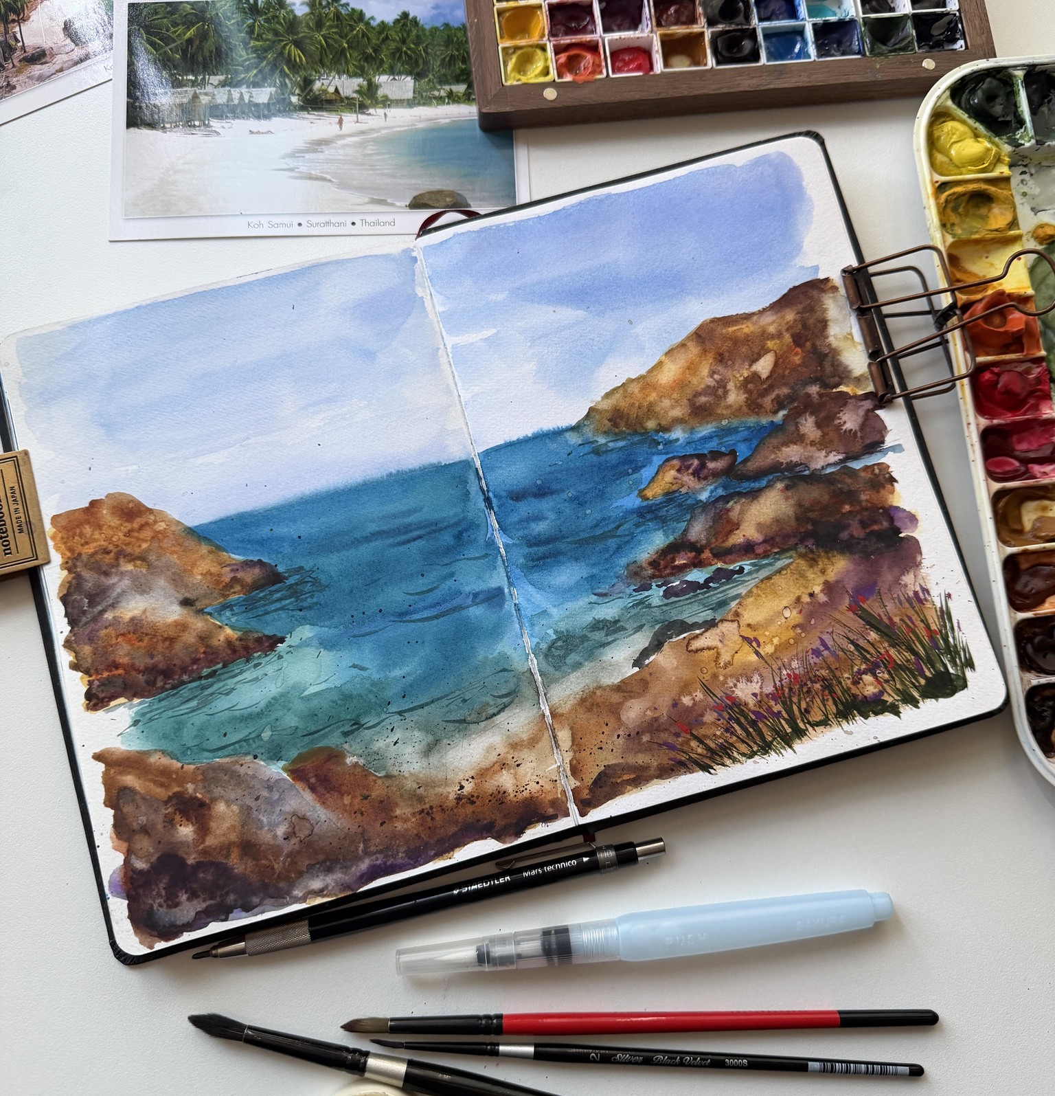 Sketchbook exploration with Bianca - image 2 - student project
