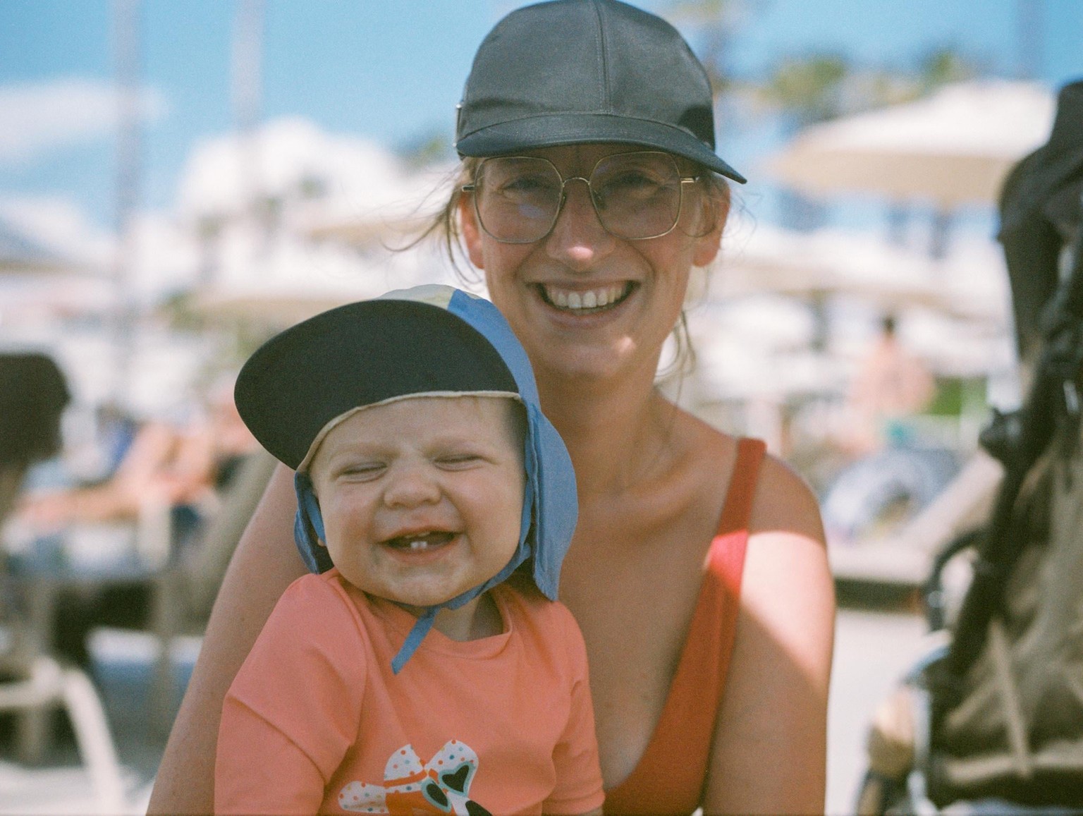 Analogue vol. 1: A Family Journal - image 5 - student project