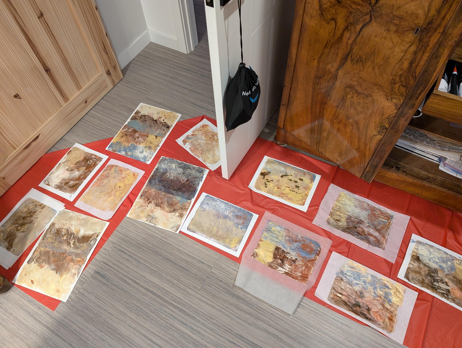 MASS PRODUCING PRINTING TECHNIQUES :) AND HAVING LOADS OF FUN - image 1 - student project