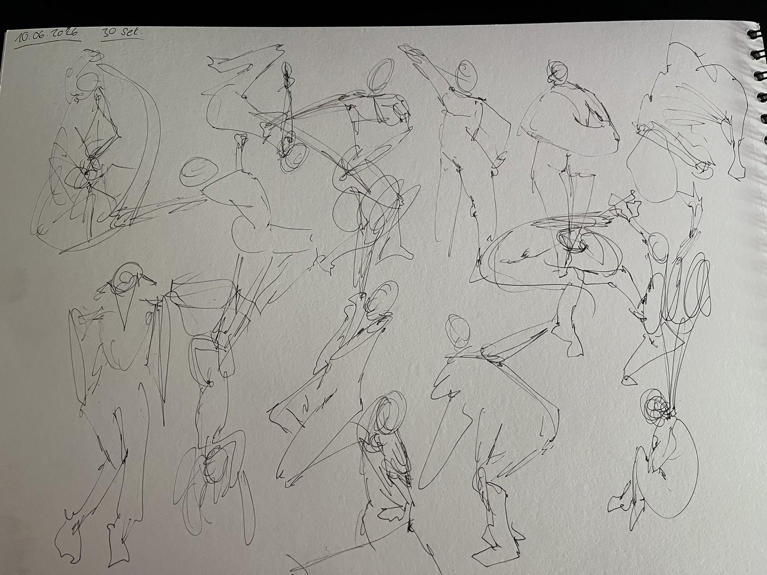 First Set of Gesture Drawings - image 1 - student project
