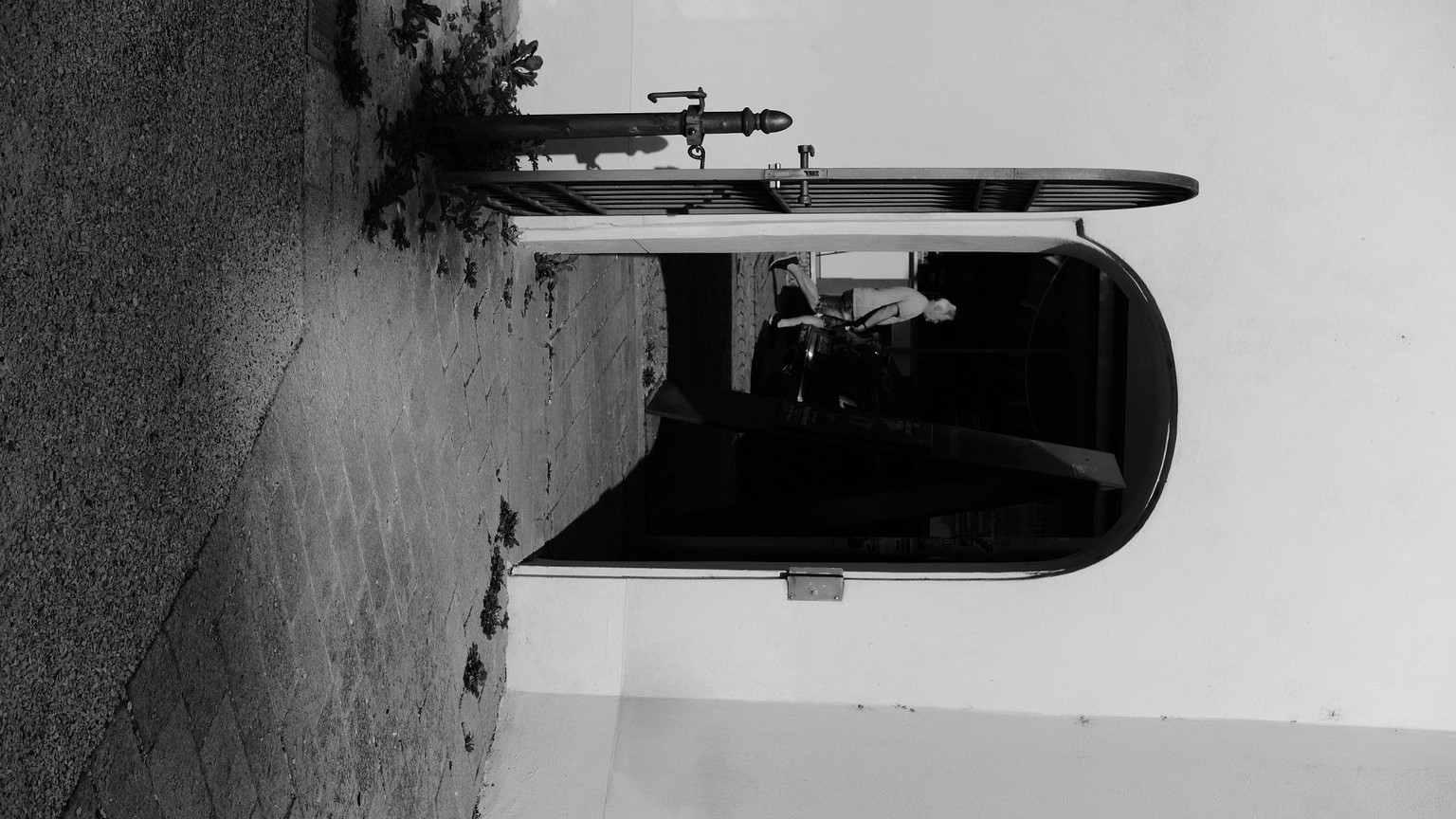 4 photo - image 3 - student project