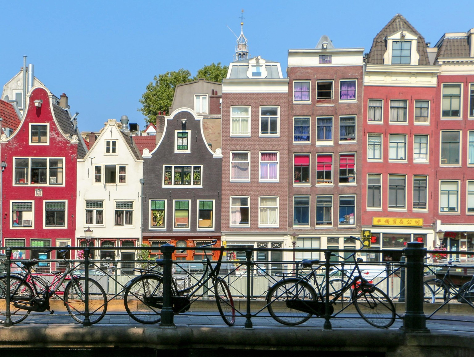 Amsterdam Urban Sketch - image 2 - student project