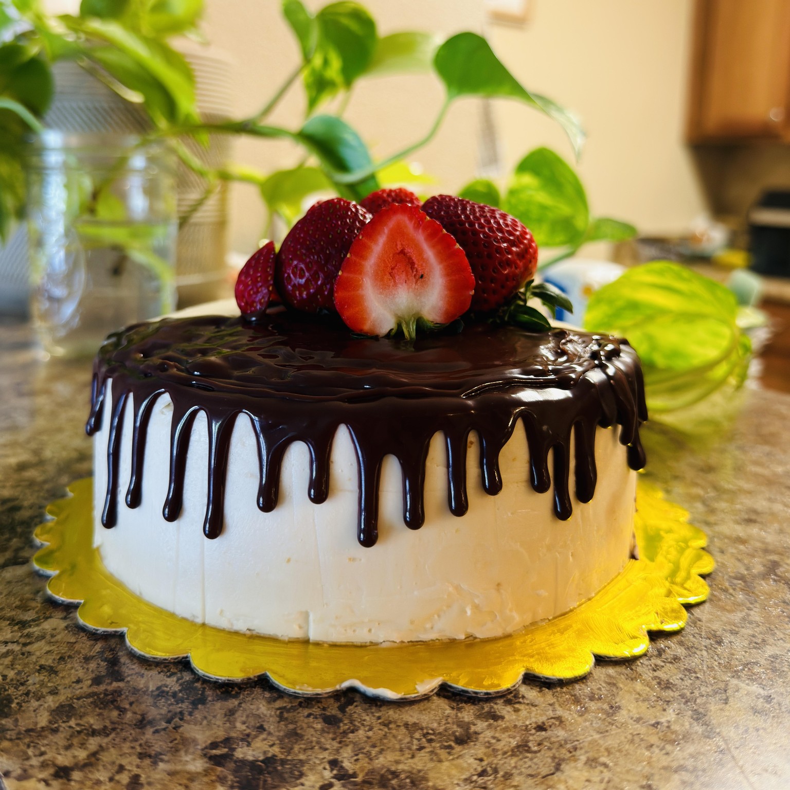 Midnight strawberry drip cake - image 2 - student project