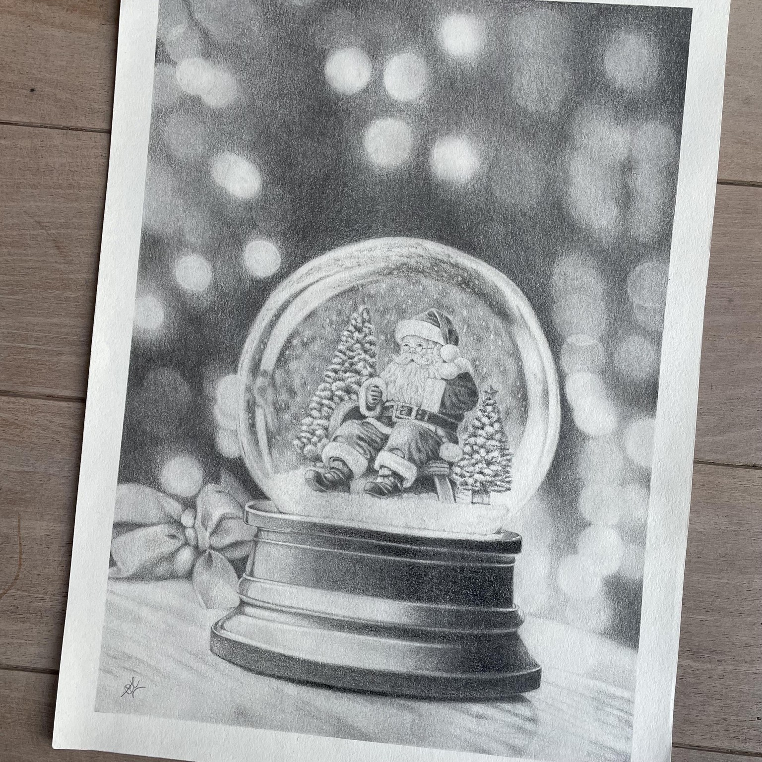 Santa snow globe with graphite pencils - image 1 - student project