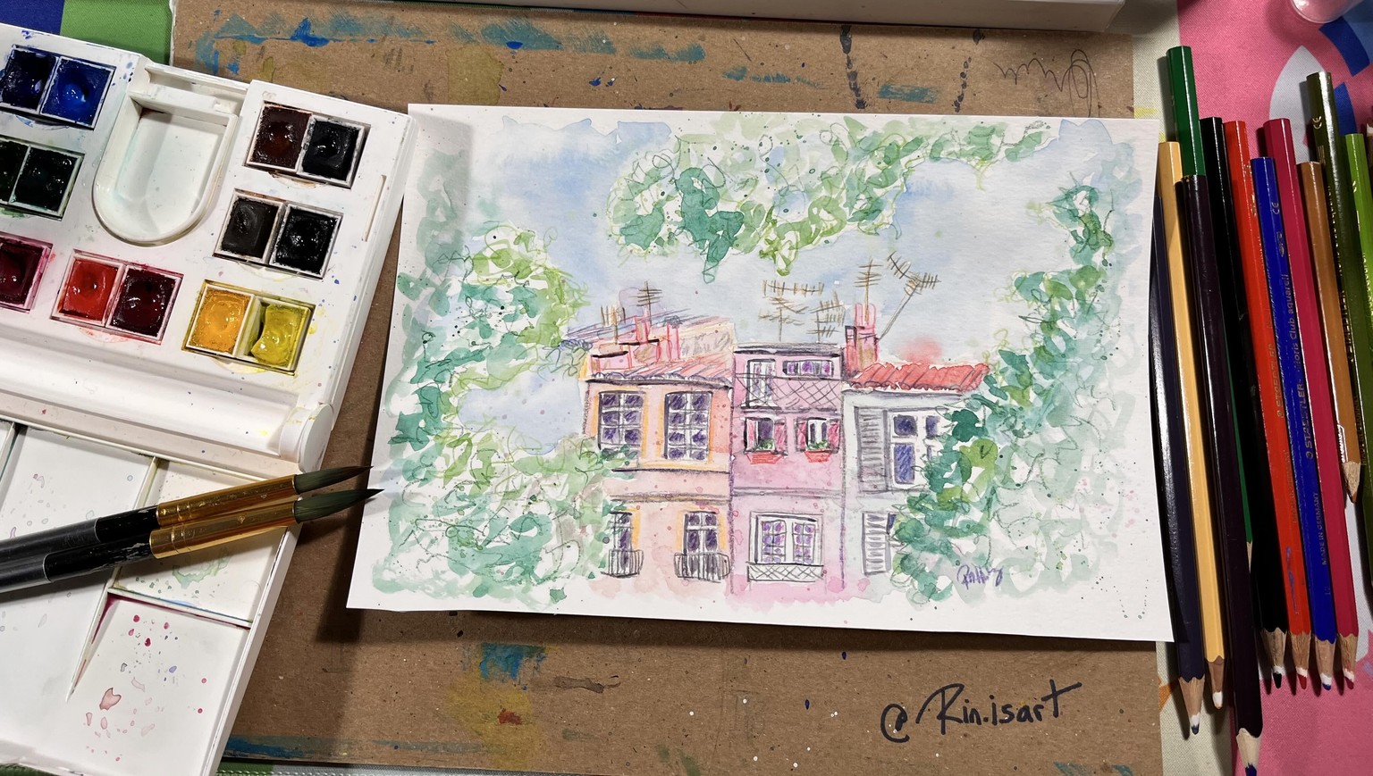 Happy colourful buildings in Toulouse - image 4 - student project