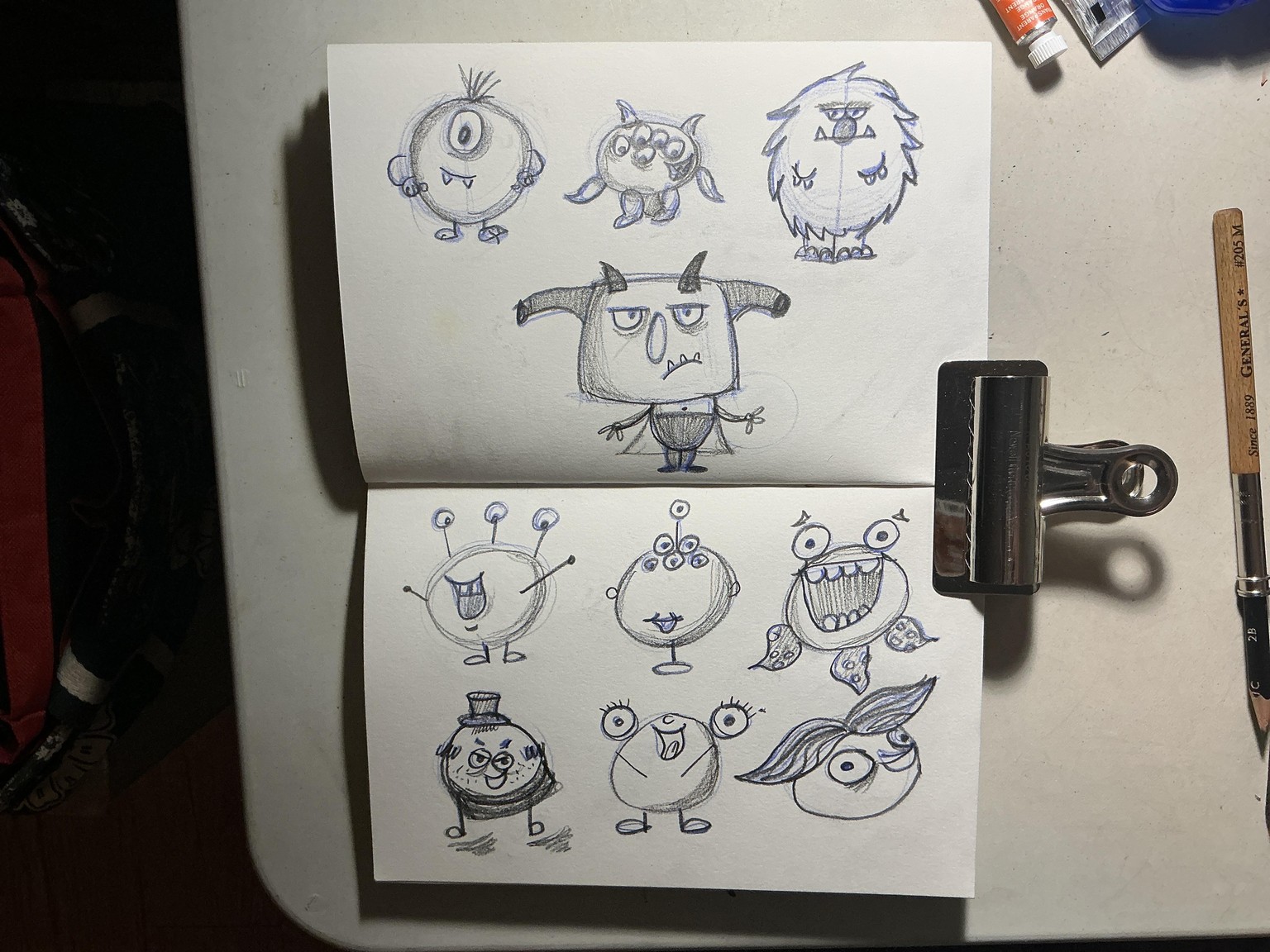 Little monsters - image 1 - student project