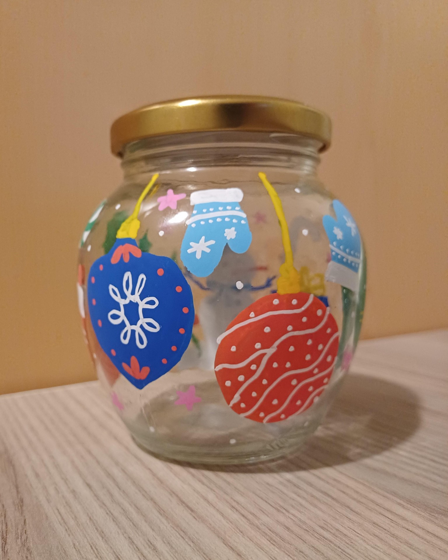 Glass Jar with Acrylic Markers - image 1 - student project