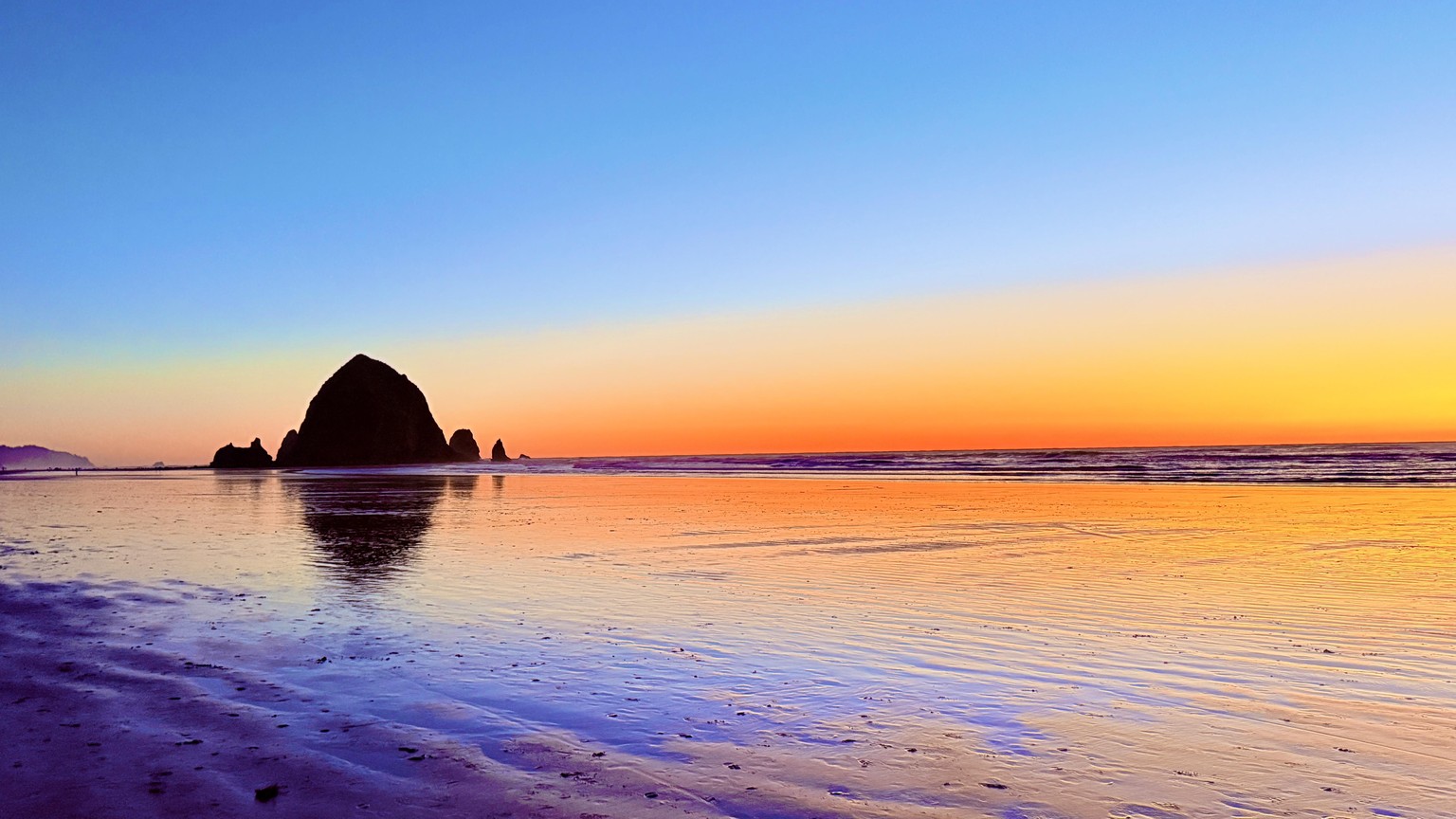 Cannon Beach in the Quiet of Winter - image 1 - student project