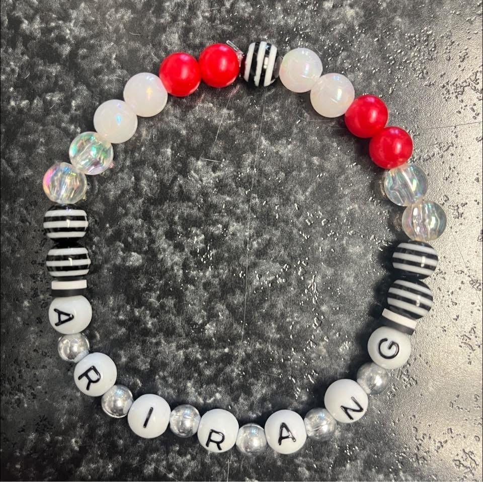 Gifts for Friends - image 1 - student project