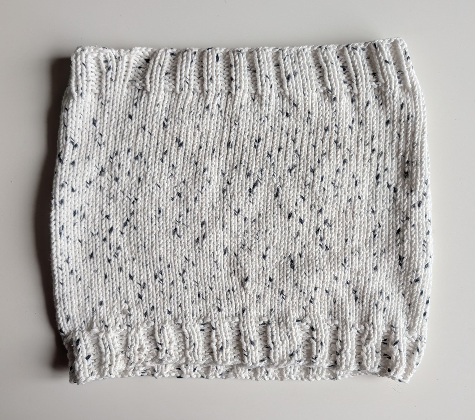 Cowl, Hat, & Phone Sock! - image 1 - student project
