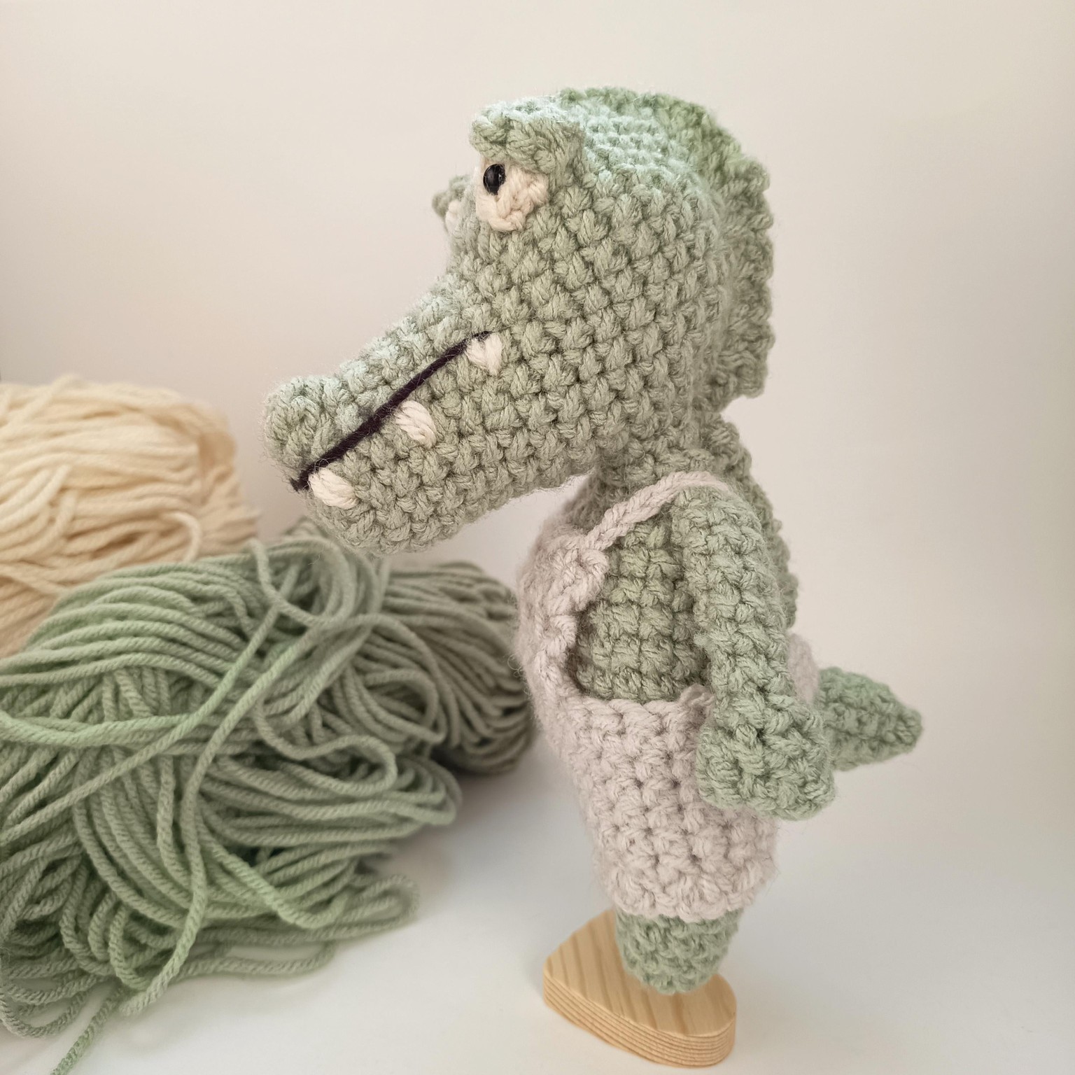 My first Amigurumi Giraffe, crocodile and flamingo, thanks Emilie, love your teaching! - image 1 - student project