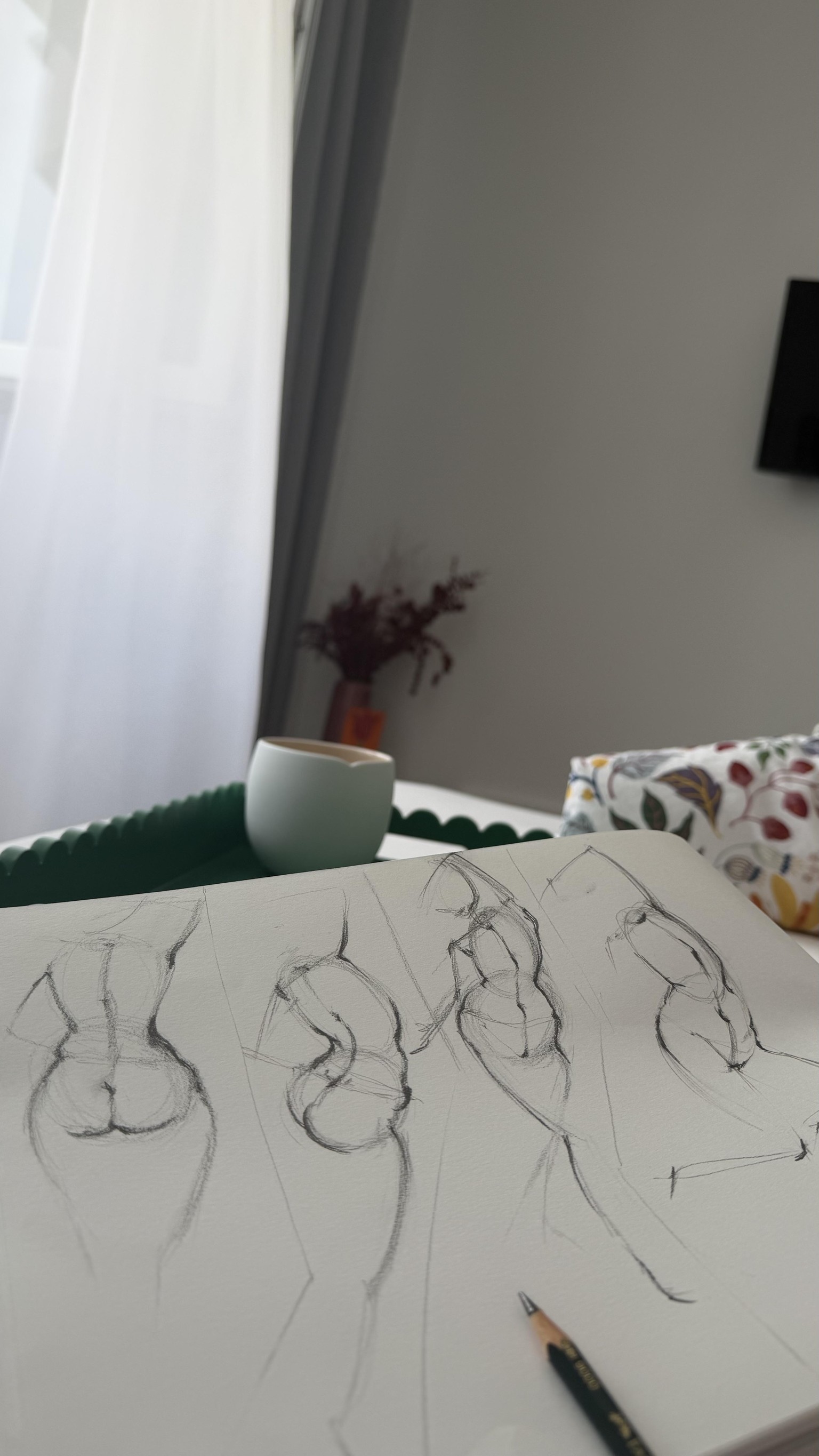 Learning to draw figure drawing - image 10 - student project