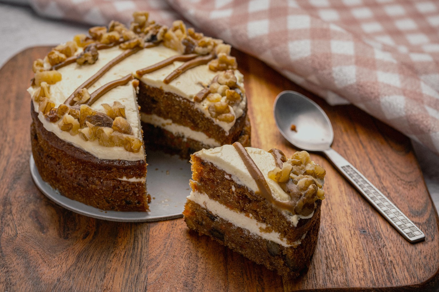 Carrot Cake & Walnut - image 1 - student project