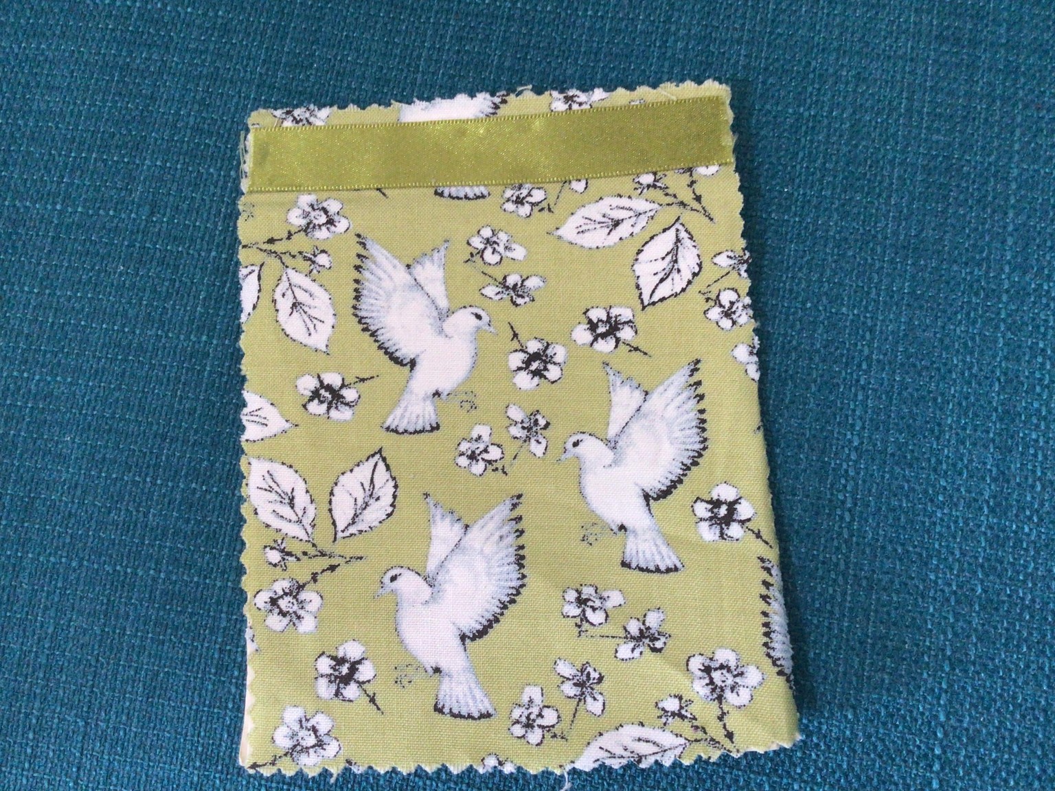 Nature Journaling with Helen Colebrook:Lesson 2 Leaf Printing - image 2 - student project