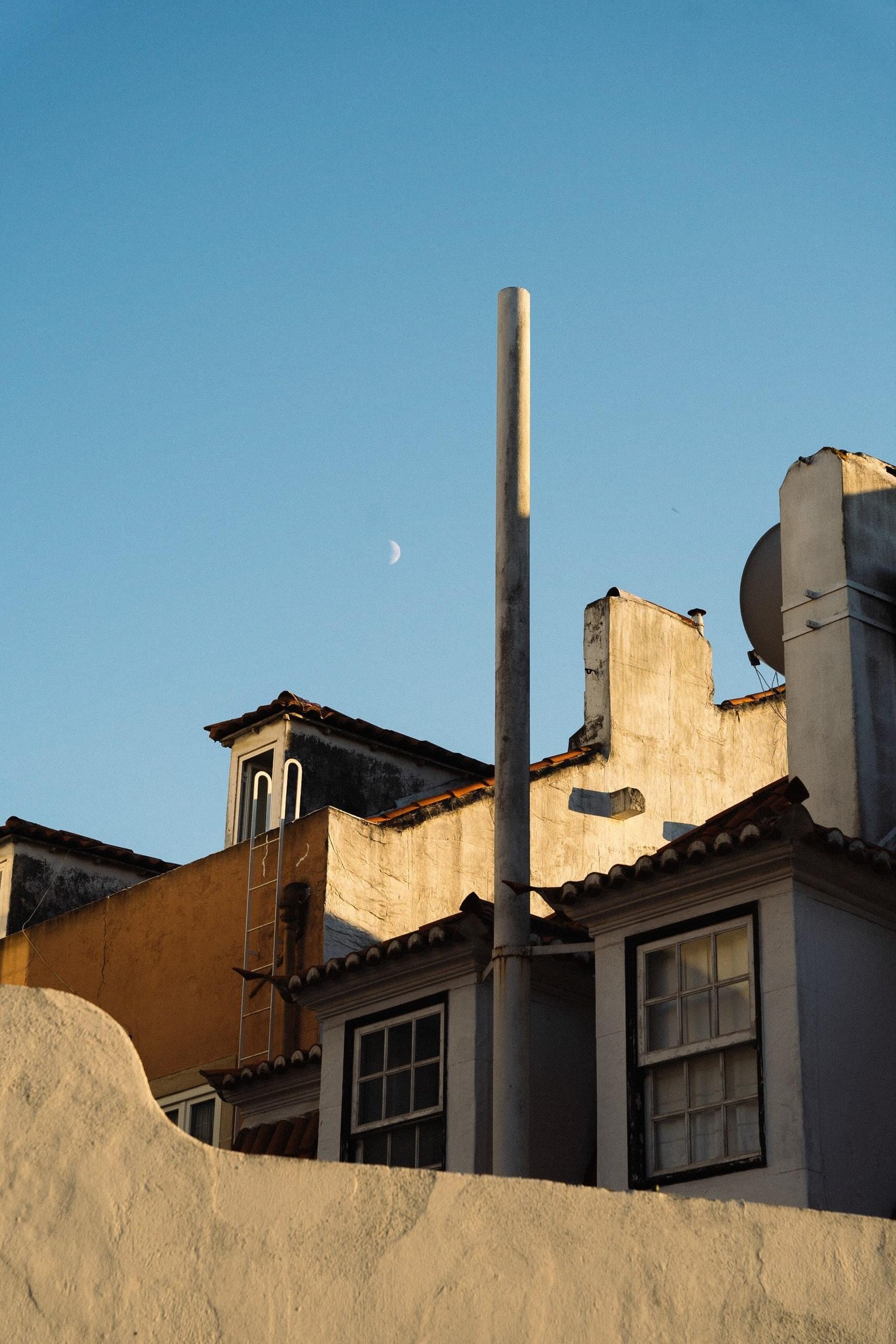 Sunset Photo Walk in Lisbon, Portugal. - image 2 - student project