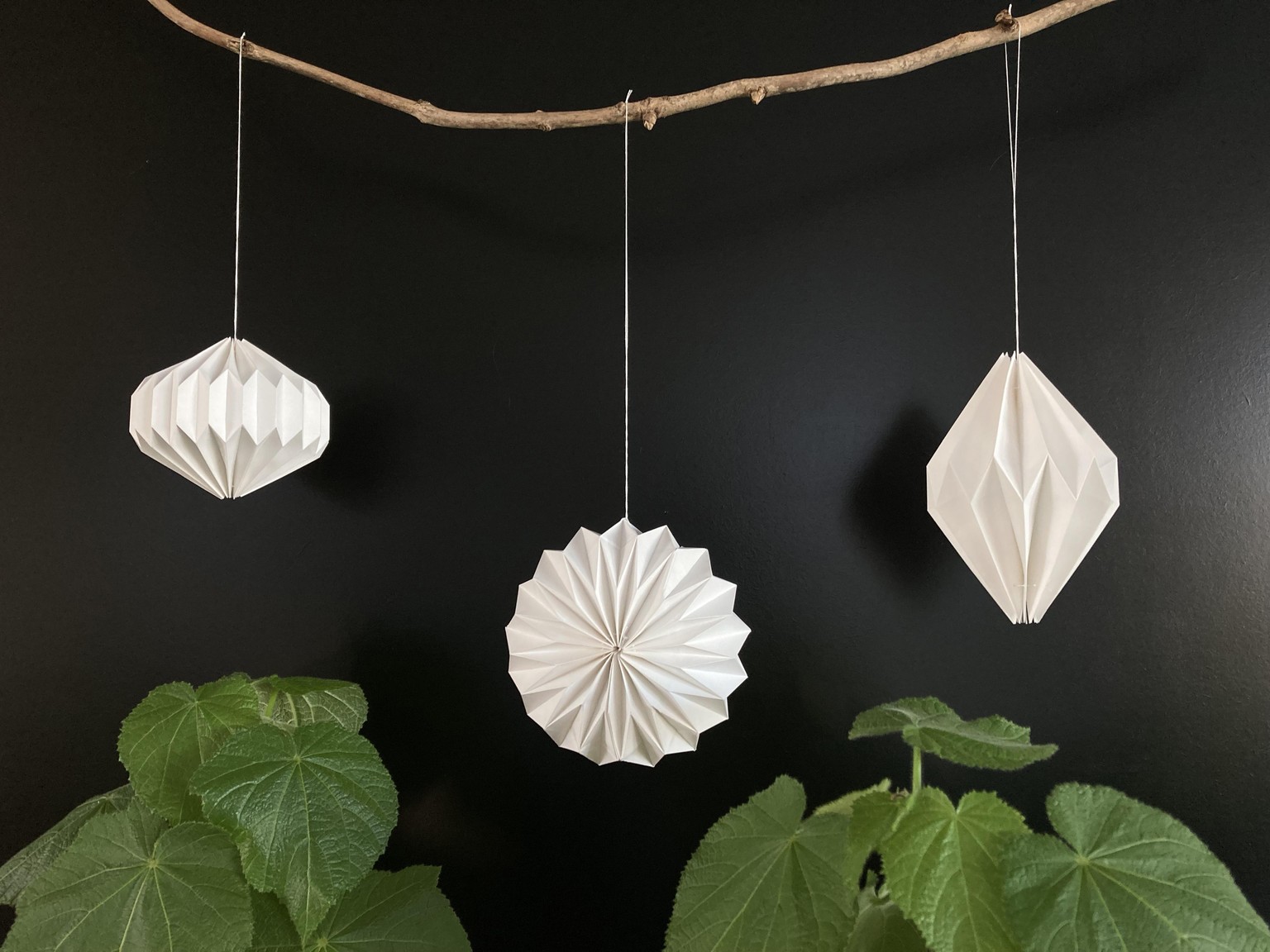 Geometric Origami Paper Ornaments - image 5 - student project