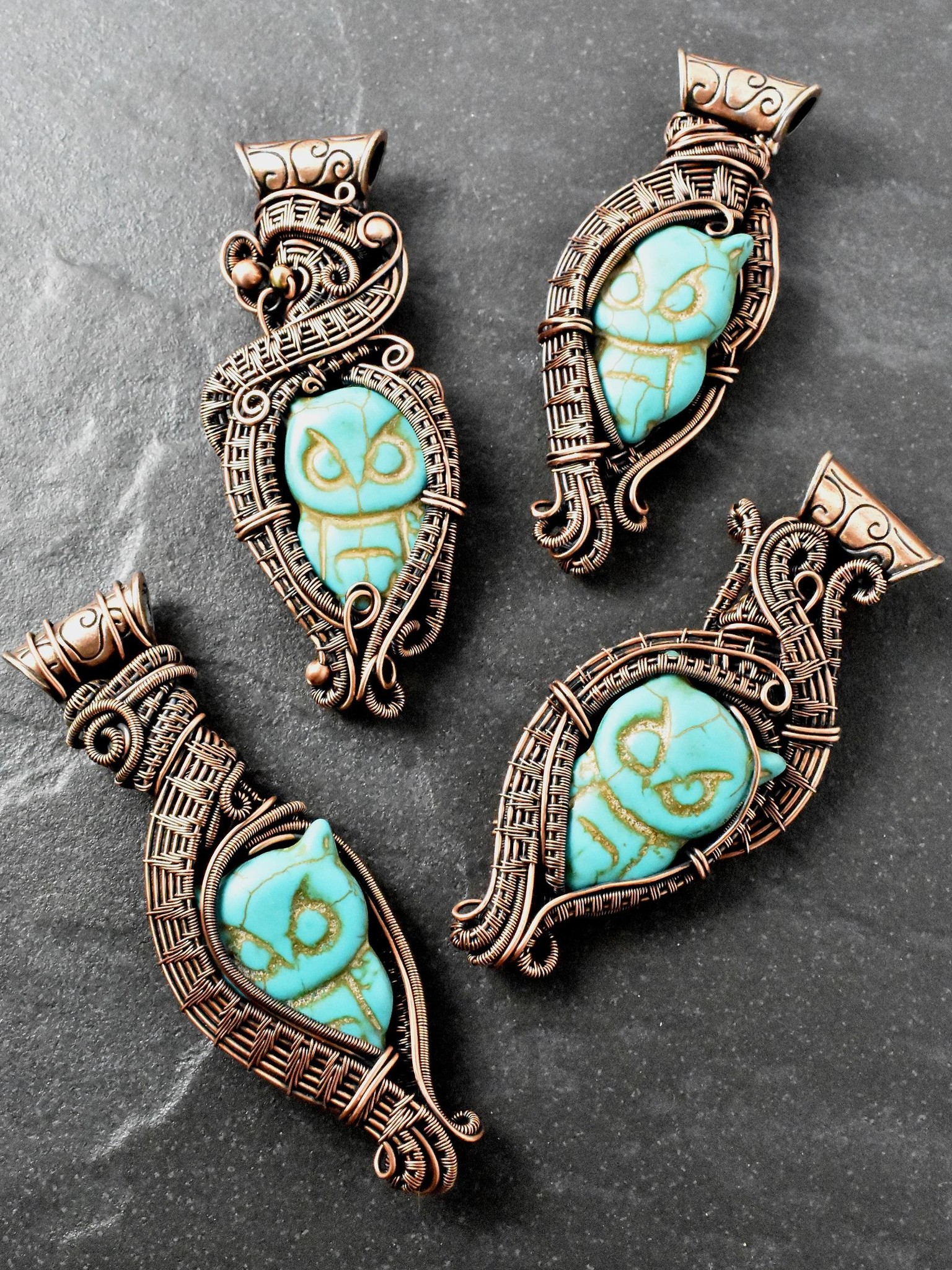 Jewelry on tile - image 1 - student project