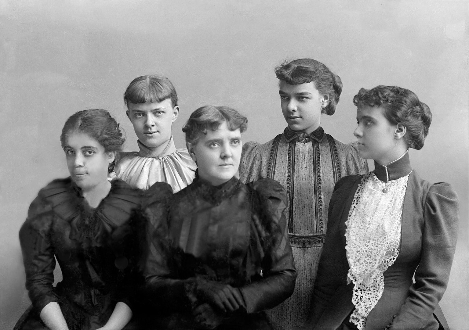 Advanced Photo Restoration Techniques - image 3 - student project