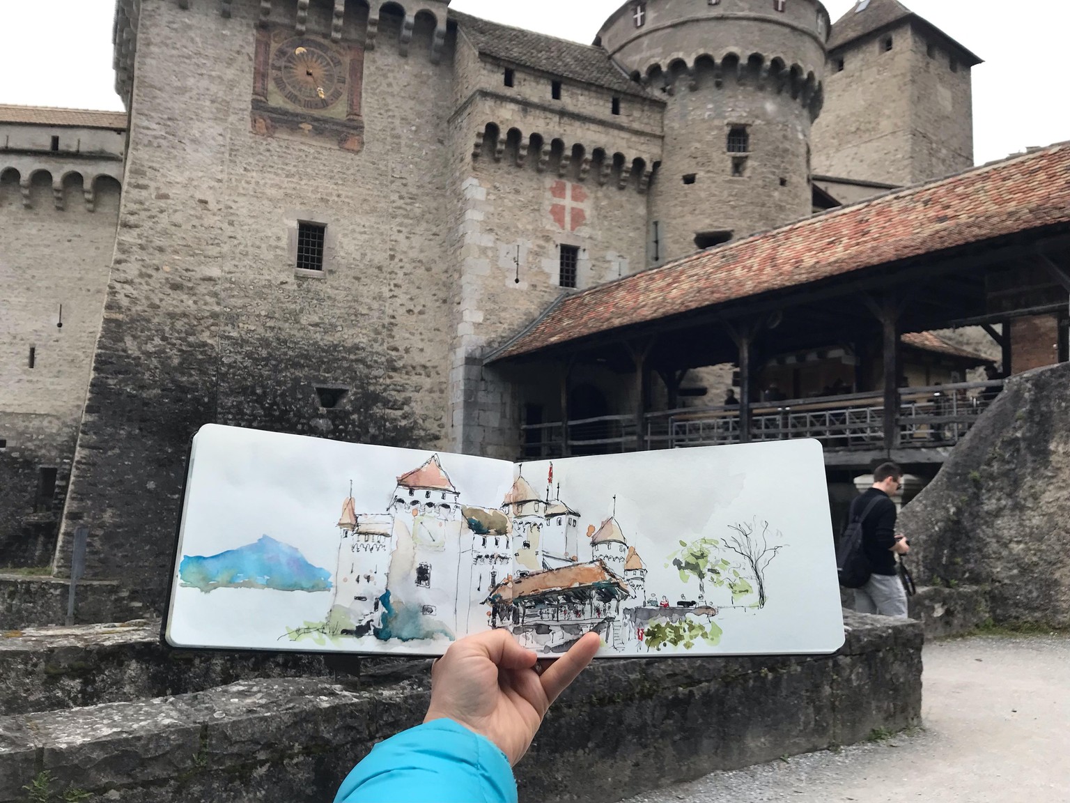 Sketching outside - Château de Chillon - image 1 - student project