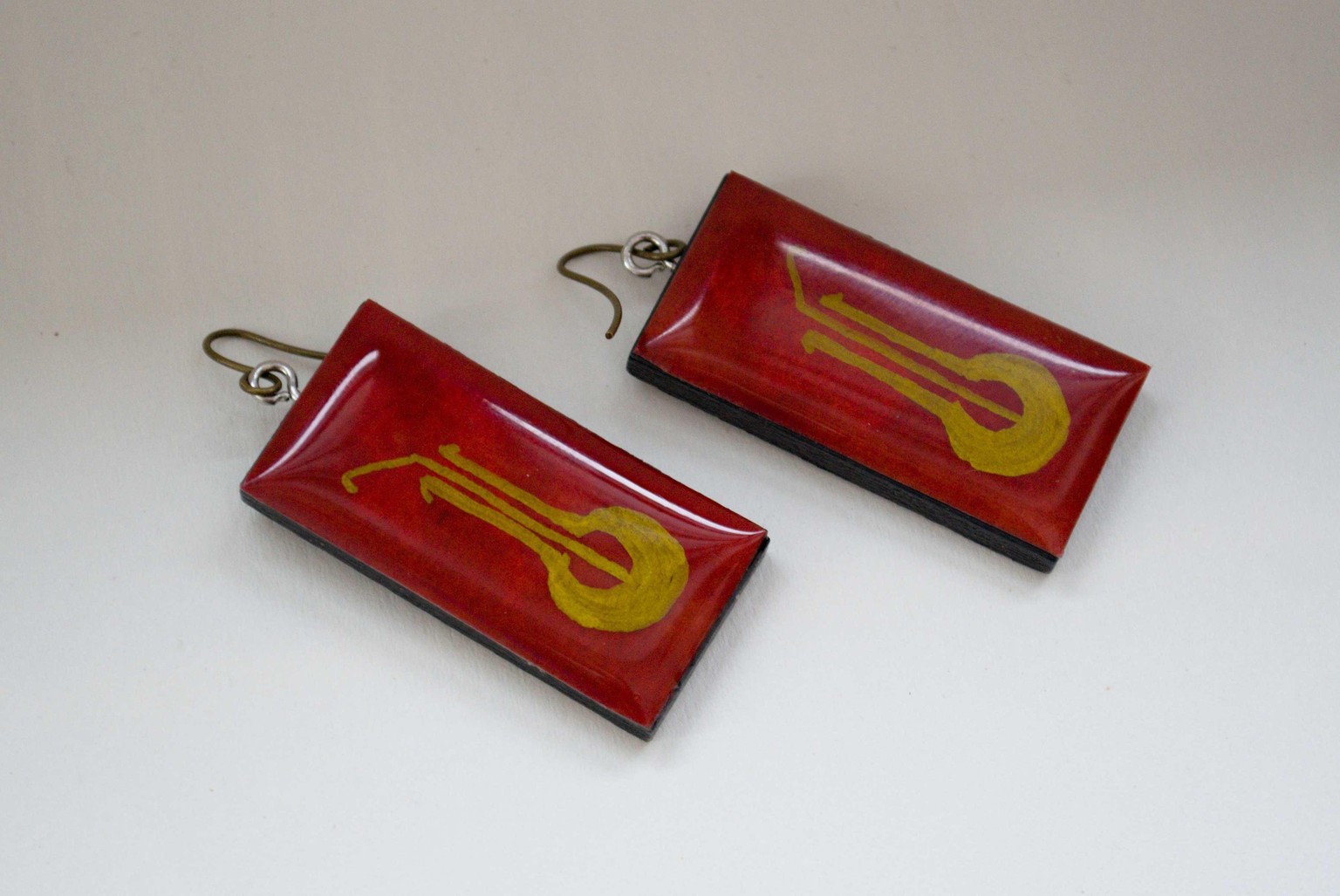 Brooch with night landscape and earrings with jaws harps - image 3 - student project