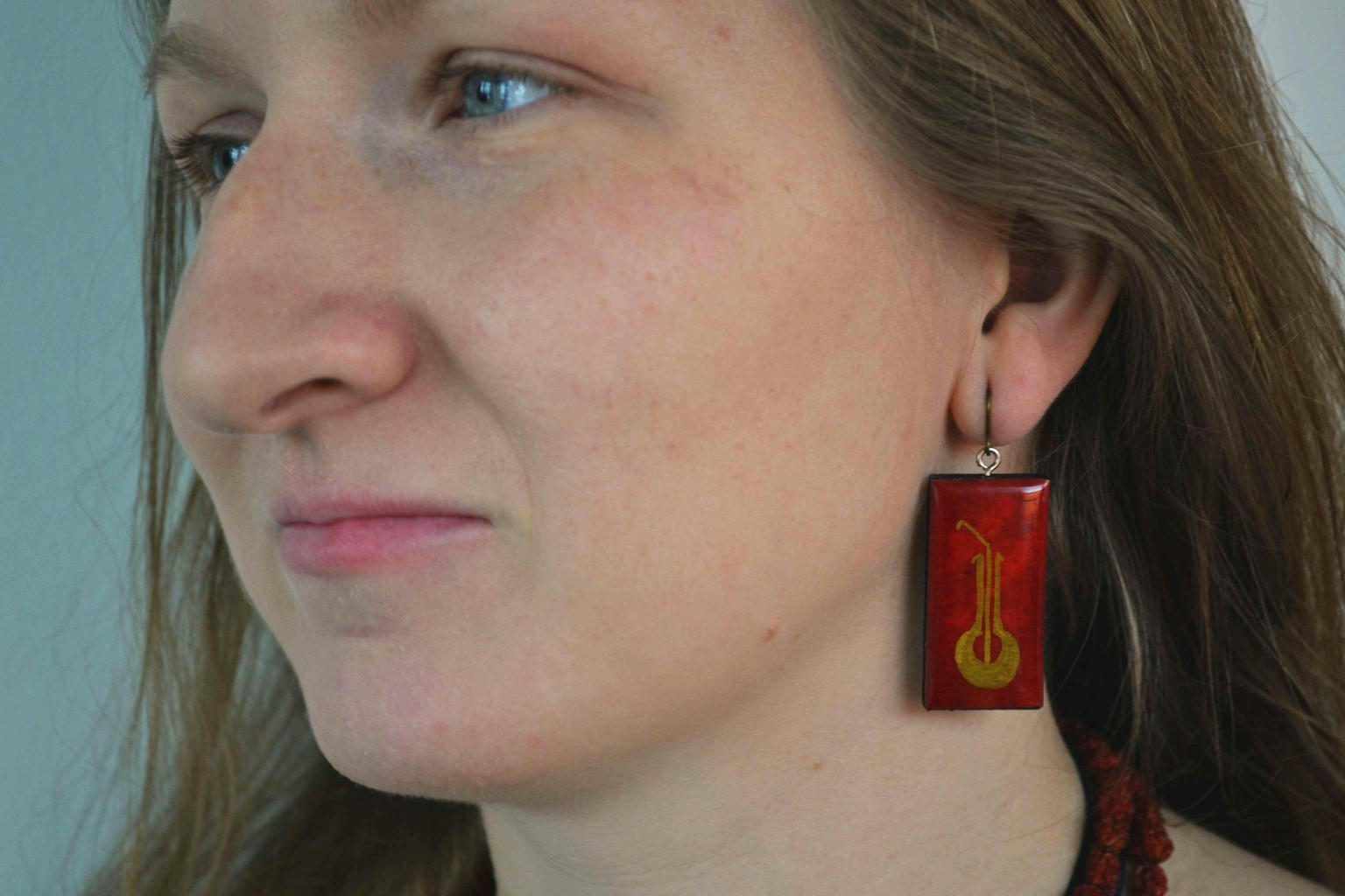 Brooch with night landscape and earrings with jaws harps - image 2 - student project