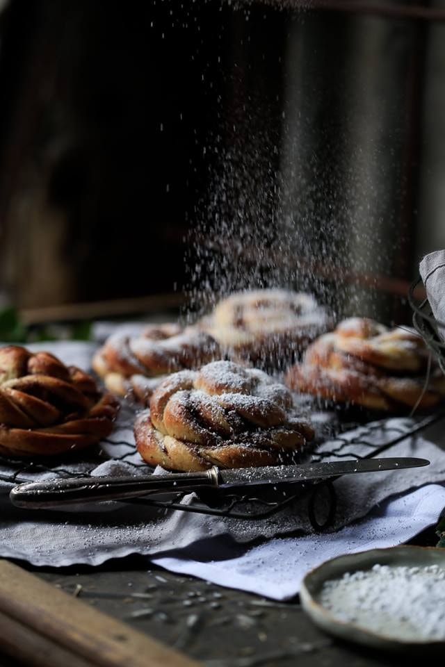 Dark and moody food photography - image 3 - student project