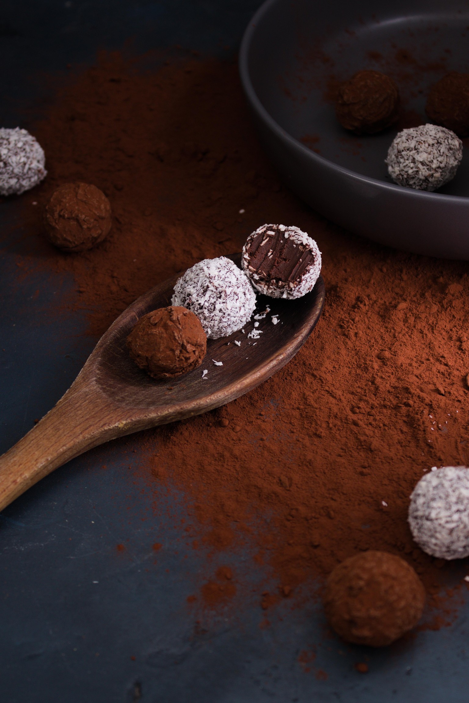 Food styling of chocolate confections - image 3 - student project