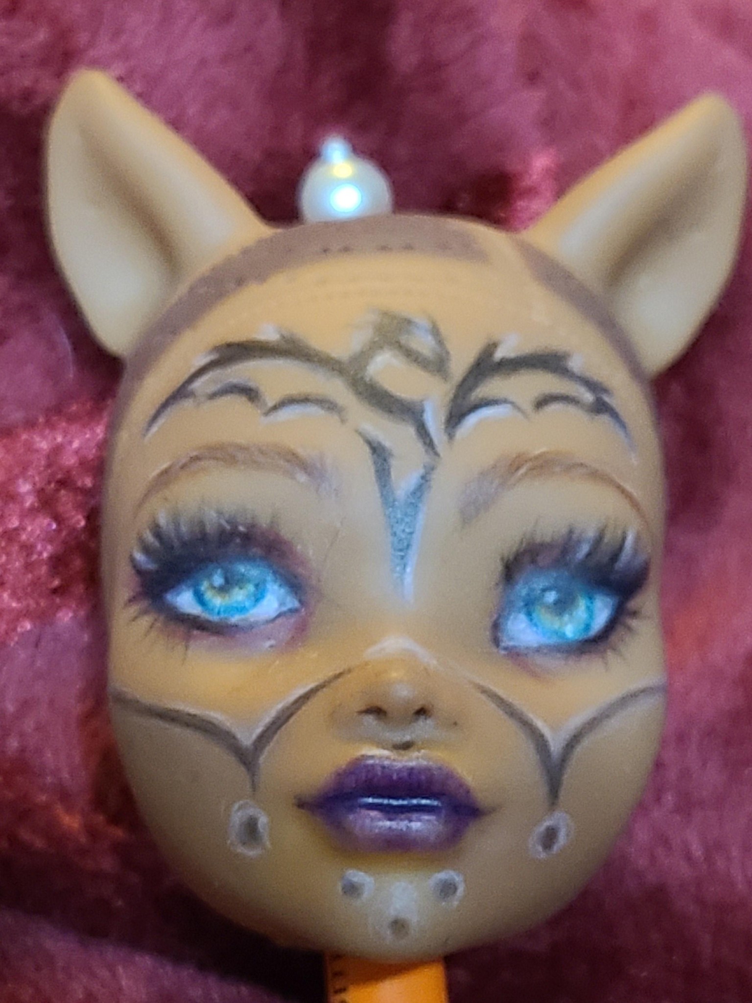 Test Face-up - image 1 - student project