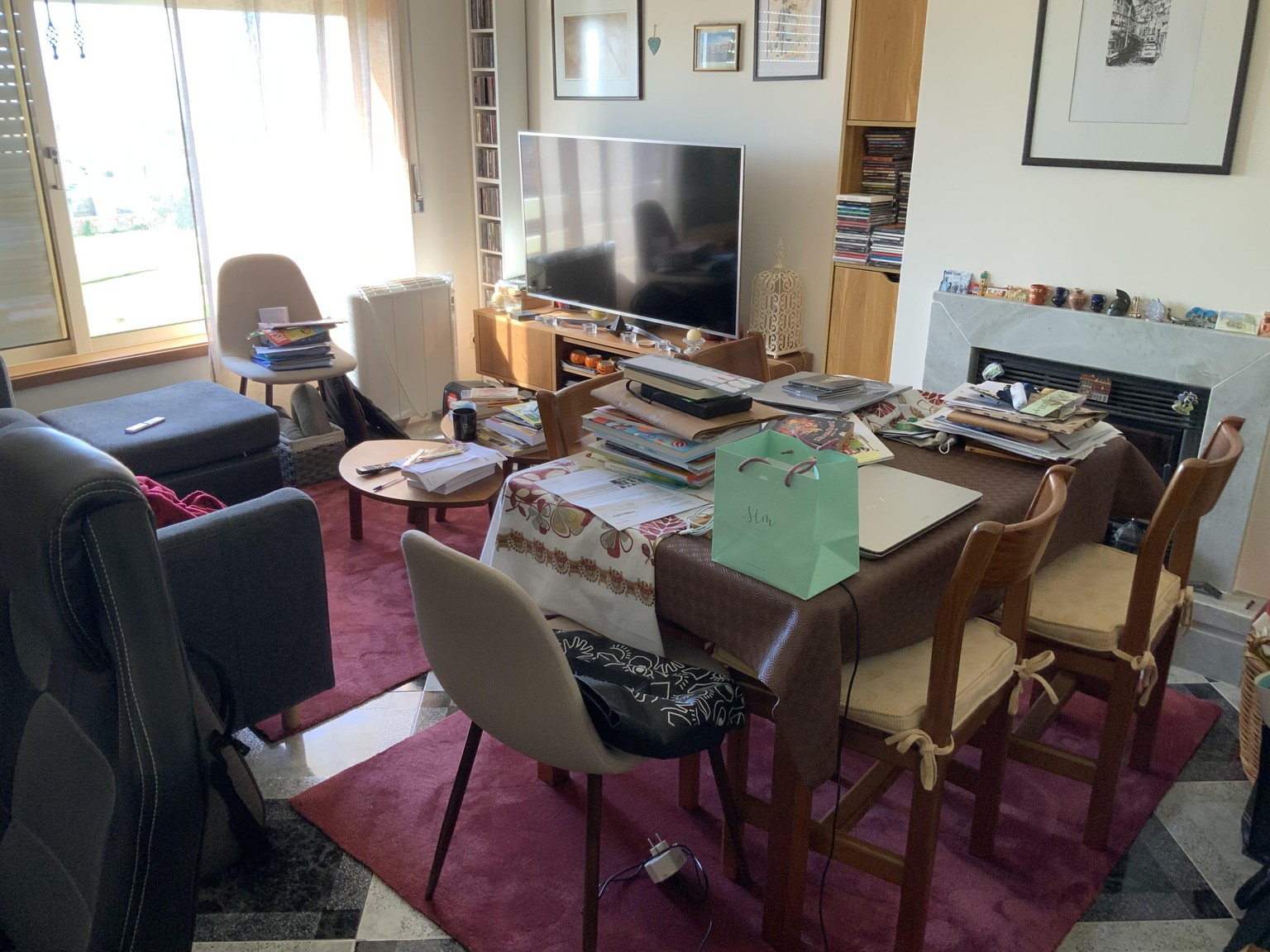 Declutter - image 1 - student project