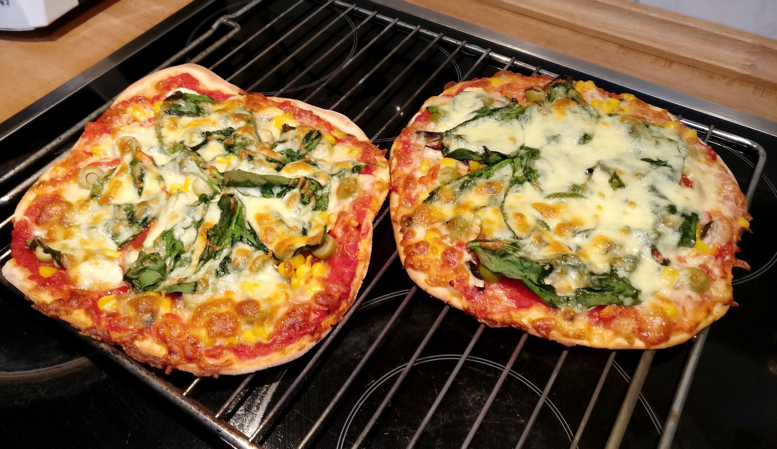 Thin Crust Pizza - image 1 - student project