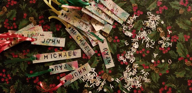 Christmas Gift Tags - image 1 - student project