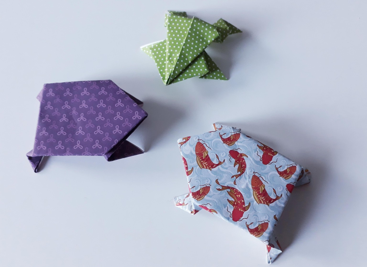 Origami Frogs (^^) - image 1 - student project
