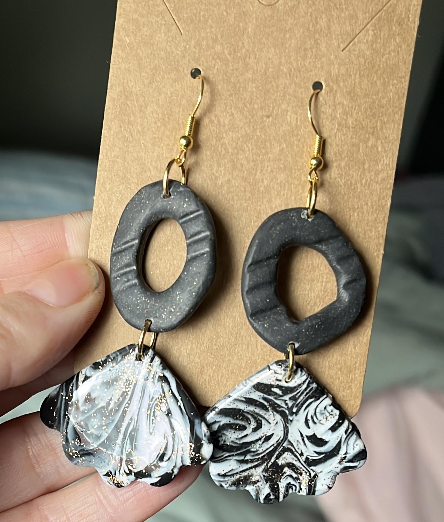 Pretty earrings - image 2 - student project