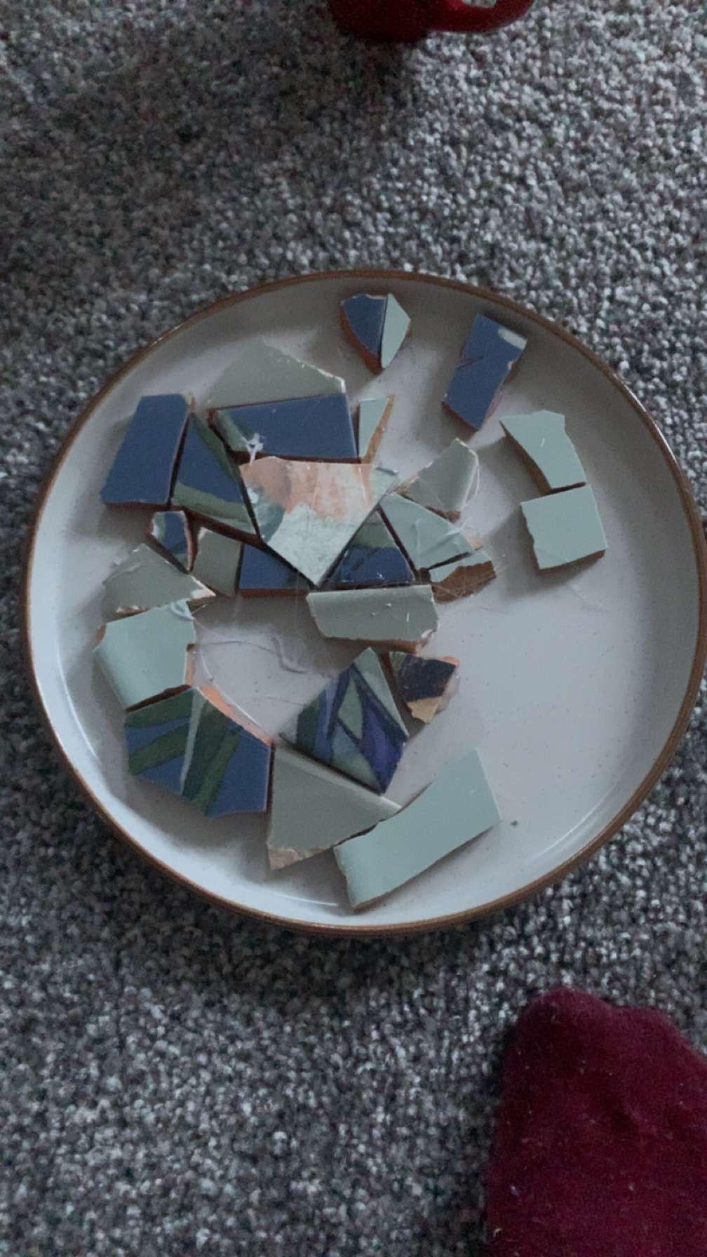 First time mosaic piece - image 1 - student project