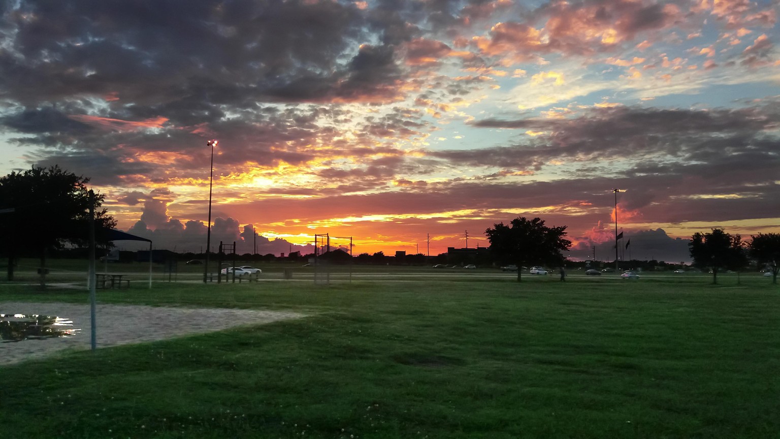 Sunset at Pearland Recreation Center - image 1 - student project