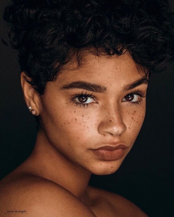Studying faces - image 1 - student project