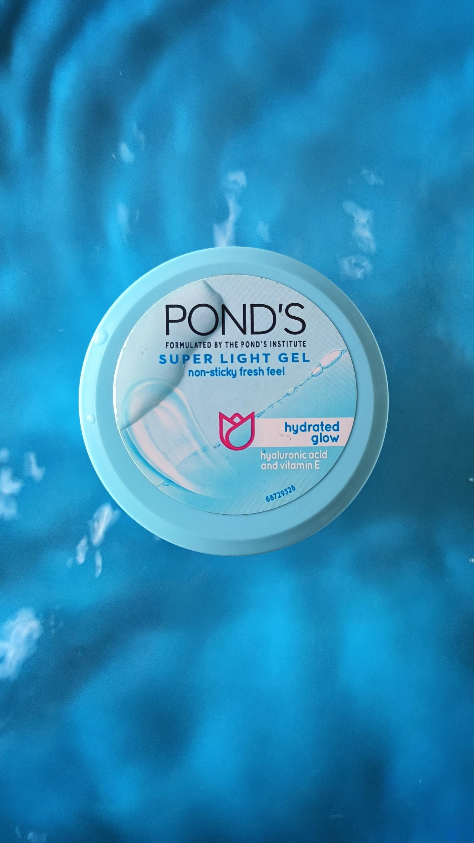Product Photography - Cool Color Effect and Water - image 1 - student project
