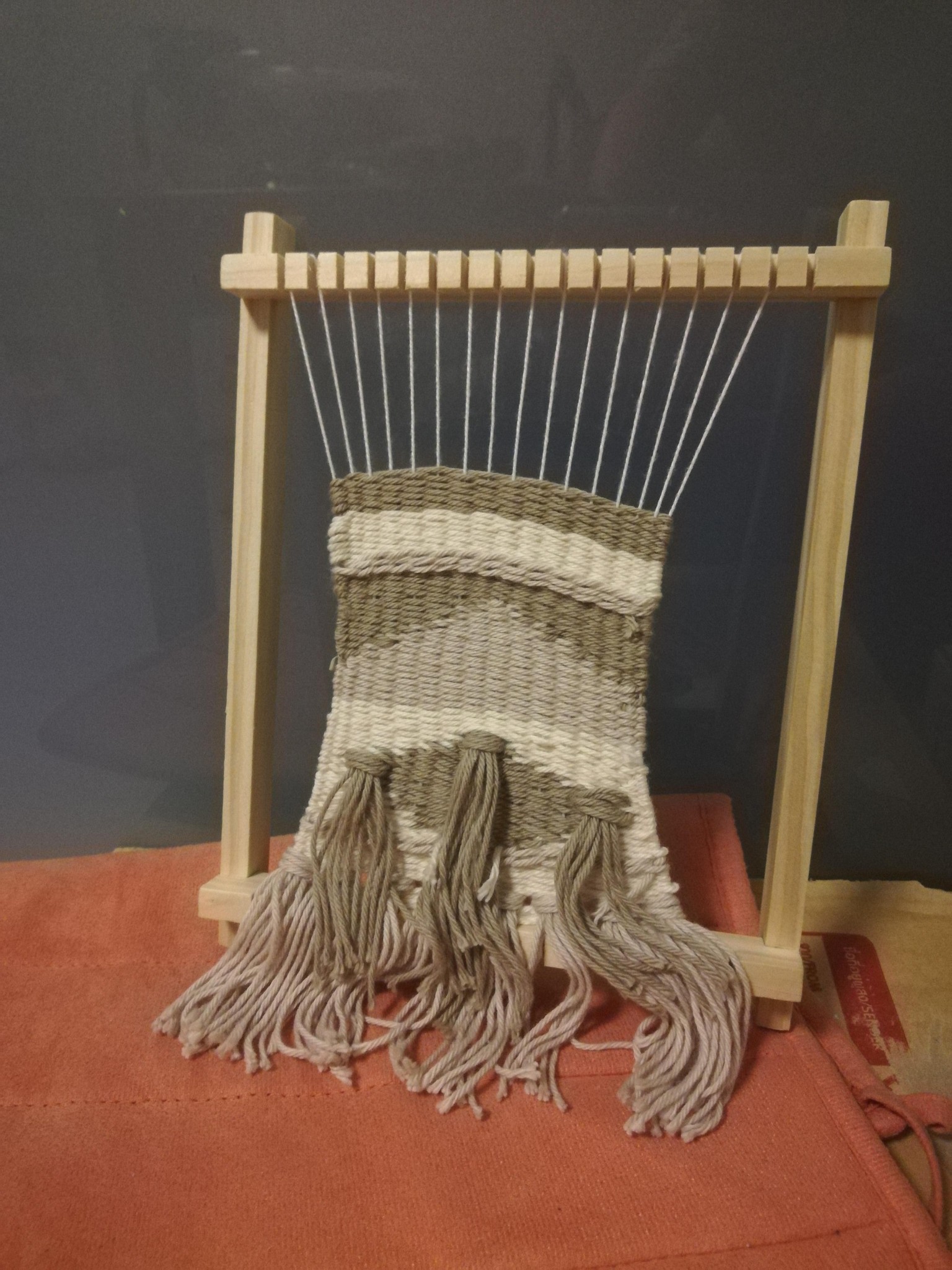 First mini woven wall hanging - image 1 - student project