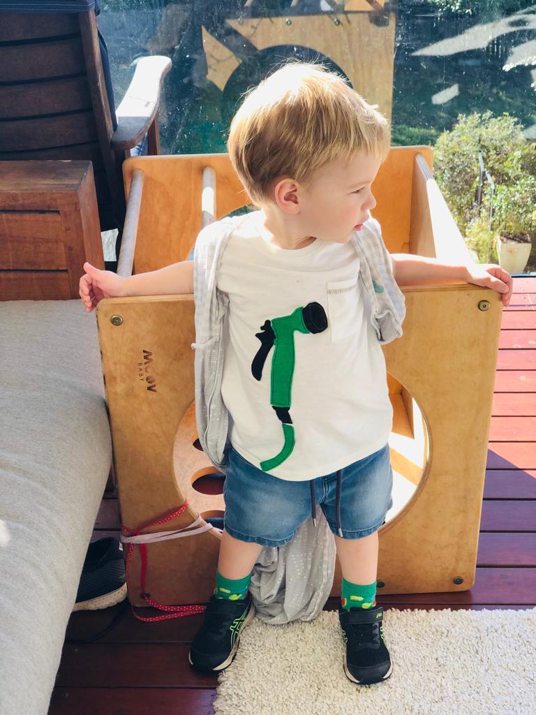 My nephew loves hoses...and I couldn't buy a hose shirt anywhere! - image 1 - student project