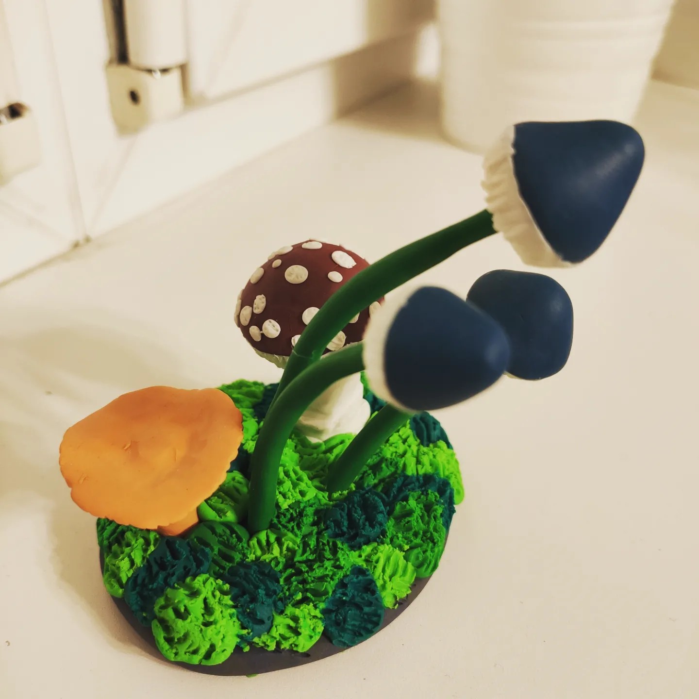 Magical mushrooms - image 3 - student project