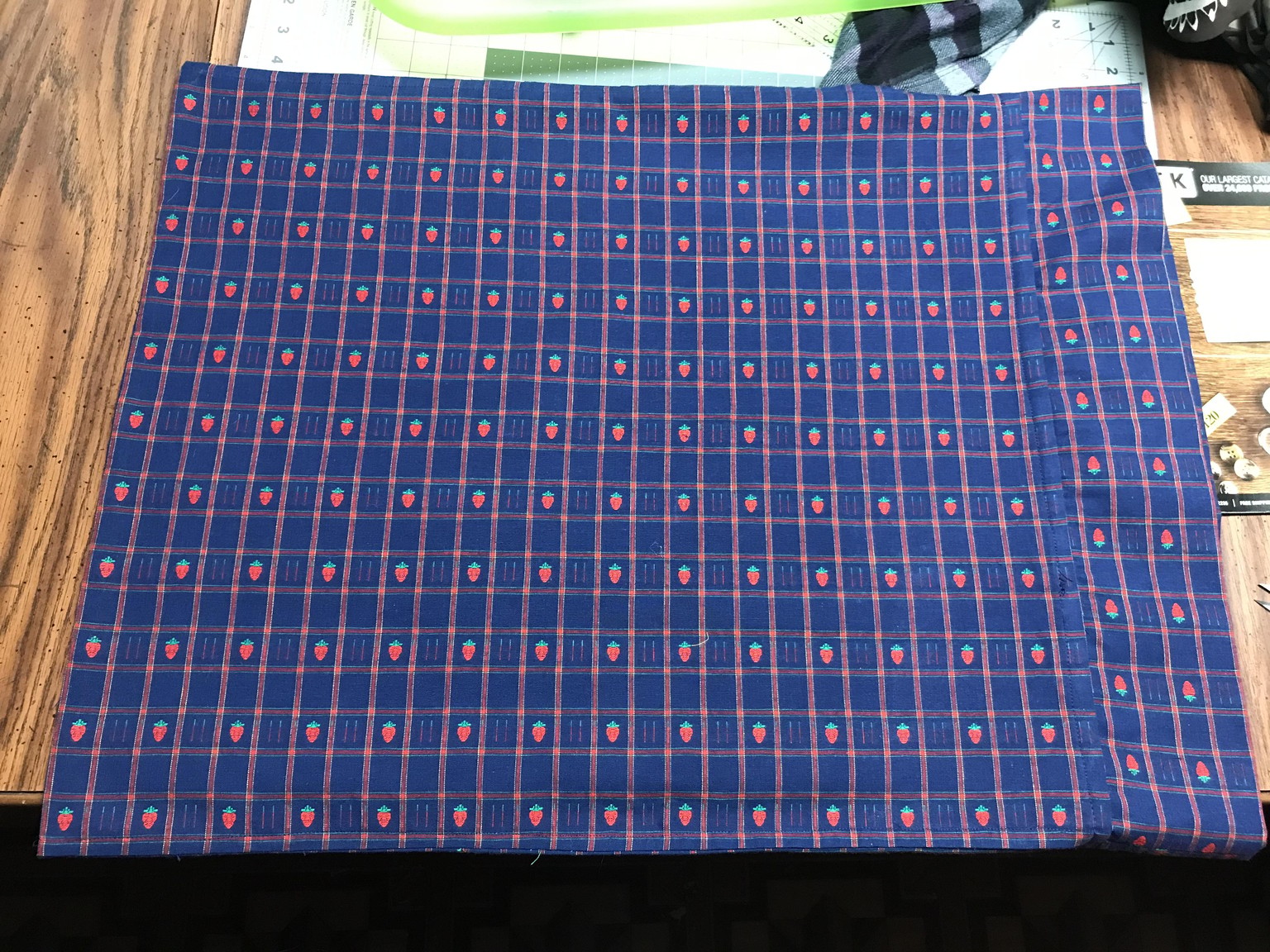 Pillowcase with French seams - image 1 - student project