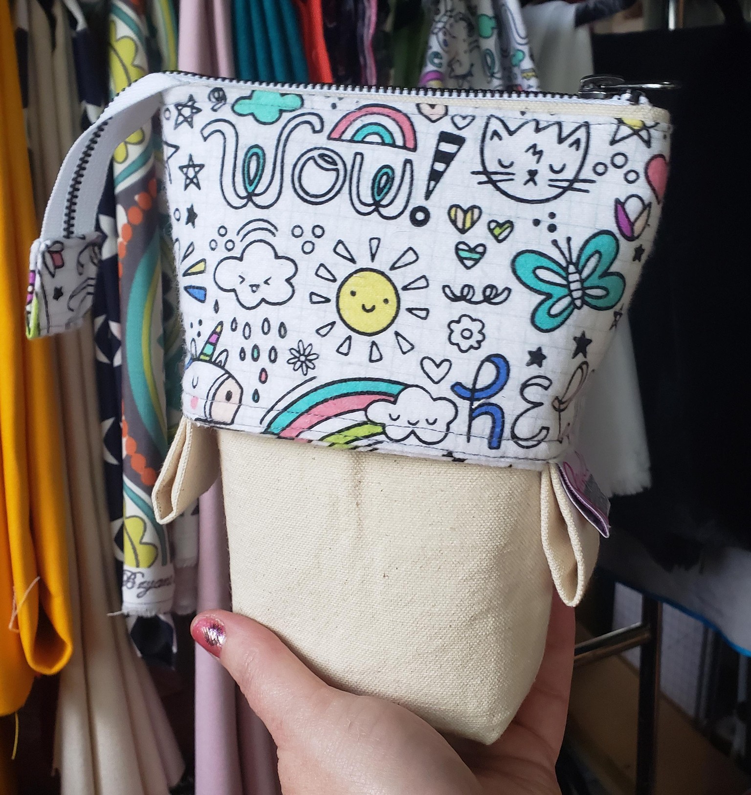 PeNCIL CASE - image 1 - student project