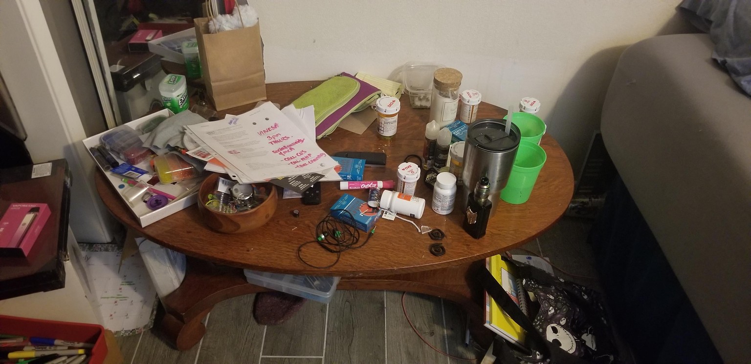 10 Minute Bedside Declutter - image 1 - student project