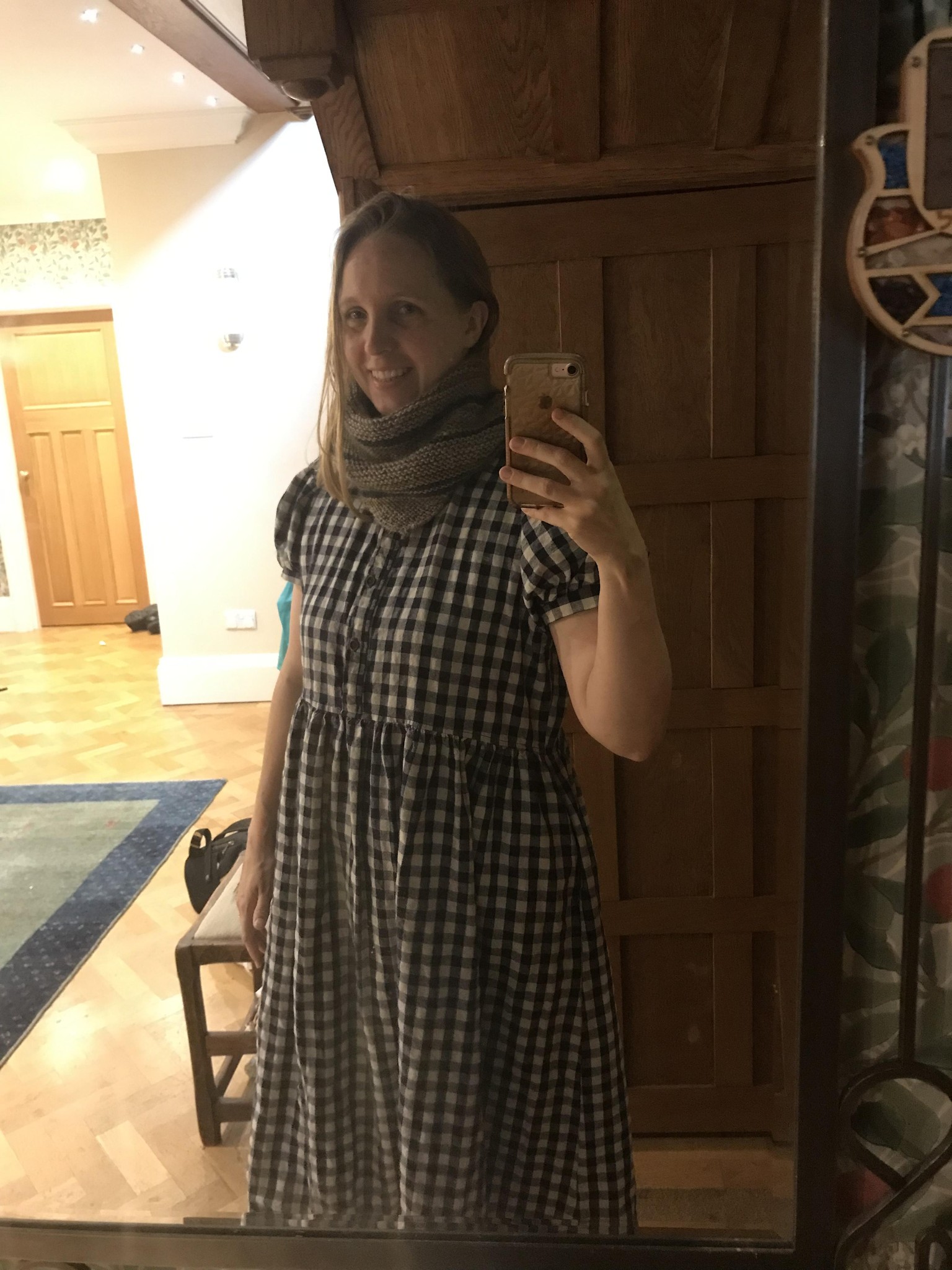 Triangle scarf - image 1 - student project