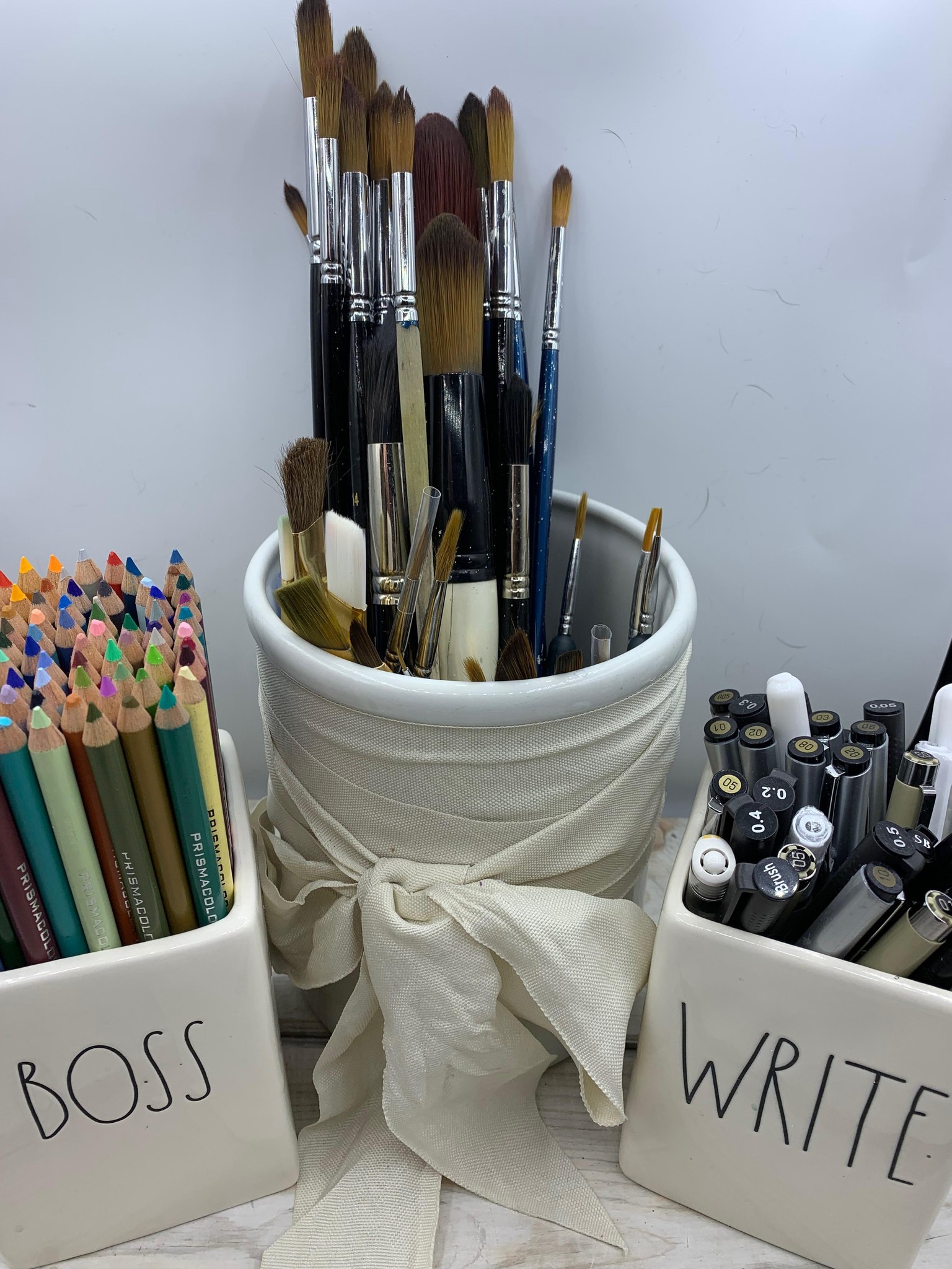 Consolidating all my watercolors using magnets and displaying my art supplies - image 1 - student project