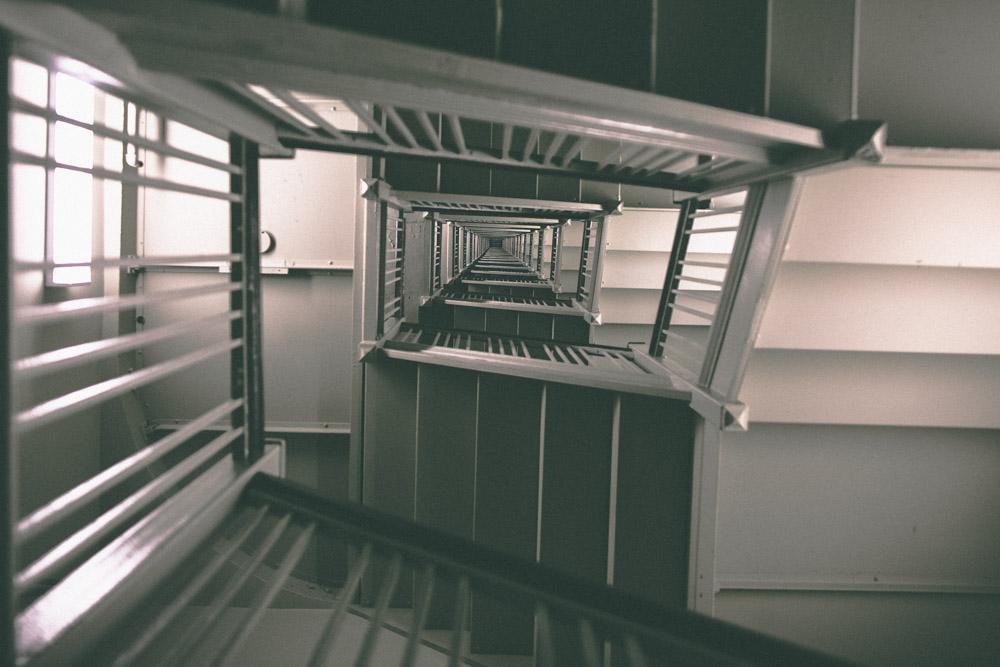 Leading Lines Through Negative Space - image 4 - student project